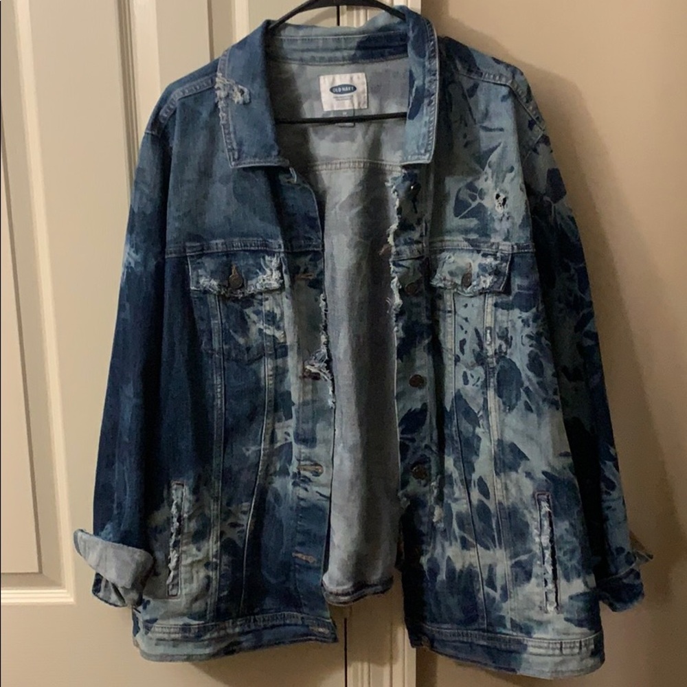 Denim Jacket (Distressed/Acid Wash)